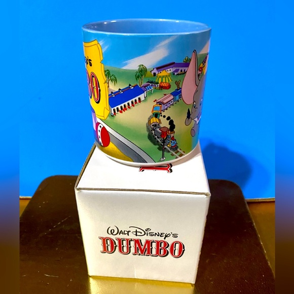 WALT DISNEY’S CLASSIC DUMBO VTG 90s NWT DISNEY STORE EXCLUSIVE CERAMIC MUG JAPAN - Picture 10 of 15